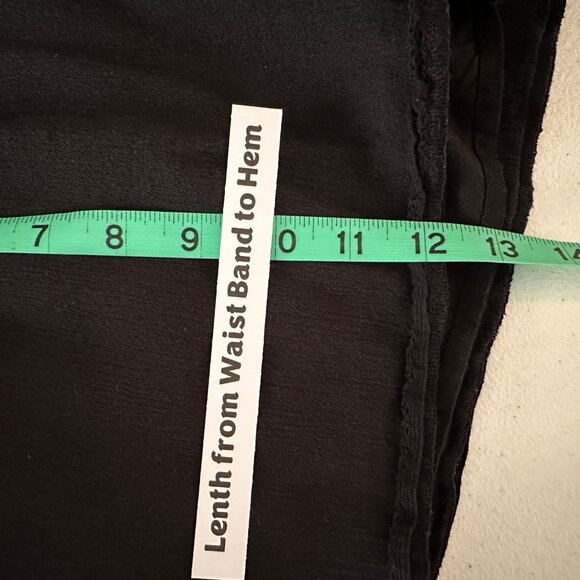 Abercrombie & Fitch Women’s Sz MP Jumper Shorts Black Crochet Detail Pockets - Picture 14 of 16